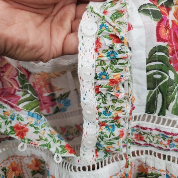 Farm Rio Off White Bloom Garden Sleeveless Blouse Women Size Small NWOT - Picture 9 of 12